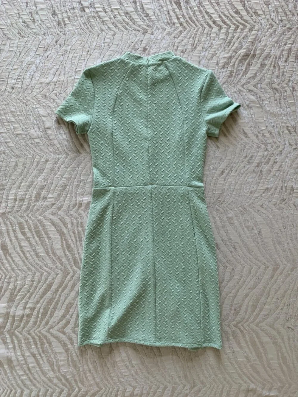 Sage Green 1950's Style Embossed Tulip Style Faux Wrap Dress Size: XS - Picture 2 of 10